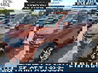 Used 2014 Mitsubishi Outlander SE image 1