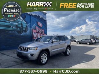 Certified 2021 Jeep Grand Cherokee Laredo image 1