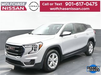Used 2022 GMC Terrain SLE image 1