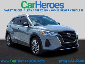 Used 2022 Nissan Kicks SV image 1