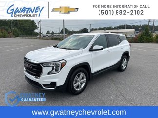 Used 2024 GMC Terrain SLE image 1