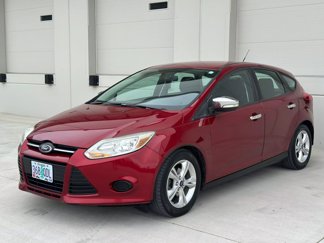 Used 2014 Ford Focus SE w/ SE Winter Package image 1