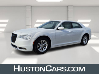 Used 2021 Chrysler 300 Touring image 1