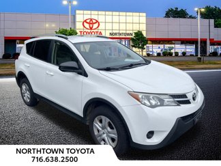 Used 2015 Toyota RAV4 LE image 1