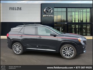 Used 2022 GMC Terrain Denali w/ Denali Premium Package image 1