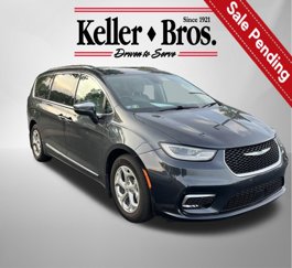 Used 2021 Chrysler Pacifica Limited image 1
