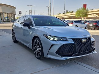 Used 2019 Toyota Avalon XSE image 1