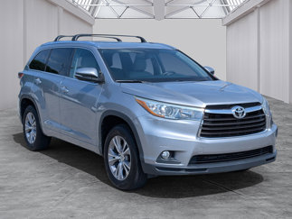 Used 2015 Toyota Highlander XLE image 1