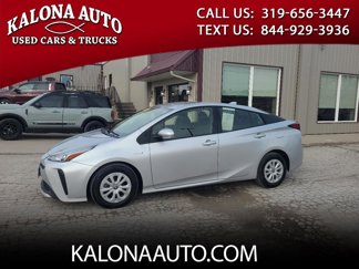 Used 2021 Toyota Prius L Eco image 1
