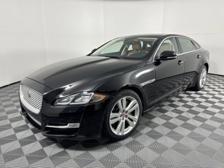 Used 2016 Jaguar XJ L Portfolio image 1