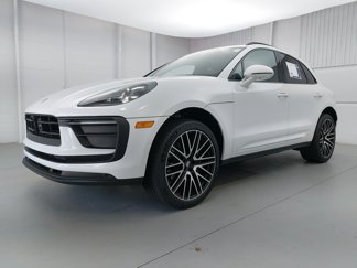 Used 2025 Porsche Macan image 1