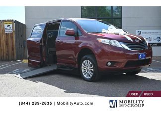 Used 2017 Toyota Sienna image 1