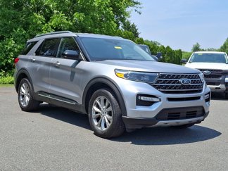 Used 2022 Ford Explorer Limited image 1