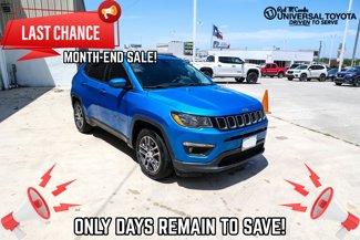 Used 2020 Jeep Compass Latitude image 1