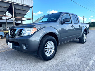 Used 2019 Nissan Frontier SV image 1