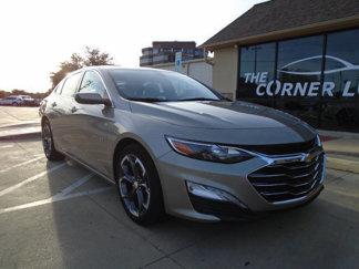 Used 2022 Chevrolet Malibu LT image 1