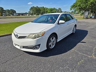 Used 2012 Toyota Camry SE image 1