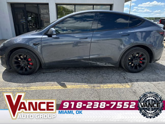 Used 2022 Tesla Model Y Long Range image 1