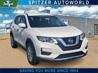 Used 2017 Nissan Rogue S image 1