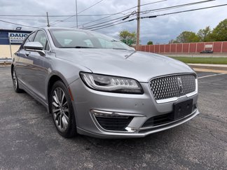 Used 2020 Lincoln MKZ image 1