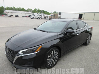 Used 2024 Nissan Altima 2.5 SV w/ SV Premium Package image 1