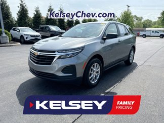 Used 2023 Chevrolet Equinox LS w/ LS Convenience Package image 1