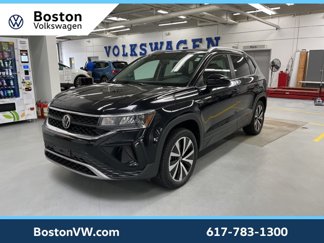 Certified 2022 Volkswagen Taos SE image 1