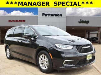 Used 2022 Chrysler Pacifica Touring-L image 1