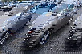Used 2023 Chevrolet Malibu LT image 1