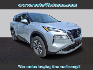 Used 2021 Nissan Rogue SV image 1