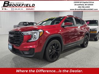 Certified 2022 GMC Terrain SLE w/ Driver Convenience Package image 1