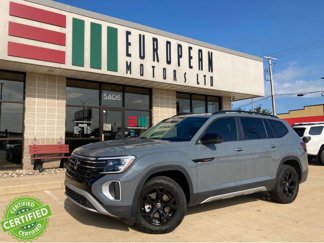 Used 2024 Volkswagen Atlas Peak Edition SE image 1