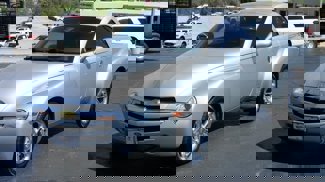 Used 2004 Chevrolet SSR w/ Preferred Equipment Group image 1