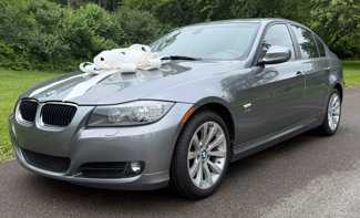 Used 2011 BMW 328i xDrive Sedan image 1