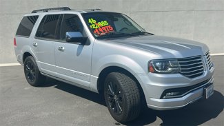Used 2016 Lincoln Navigator Select image 1