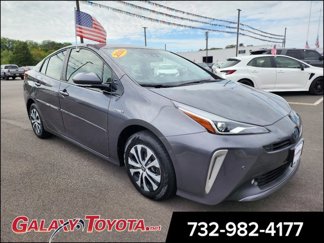 Used 2020 Toyota Prius XLE image 1