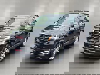 Used 2017 GMC Acadia SLE image 1
