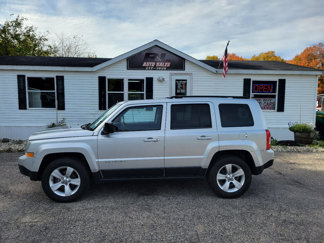 Used 2014 Jeep Patriot Latitude w/ Sun/Sound Group image 1