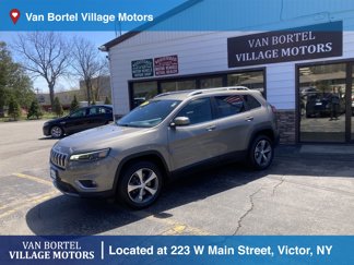 Used 2019 Jeep Cherokee Limited image 1