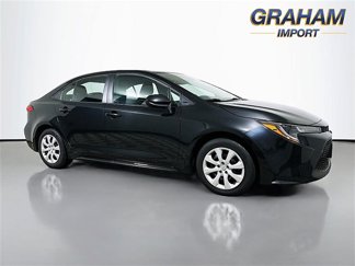 Used 2022 Toyota Corolla LE image 1