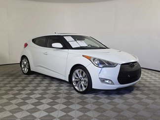 Used 2013 Hyundai Veloster w/ Style Pkg video 1