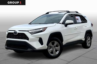 Used 2022 Toyota RAV4 XLE image 1