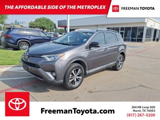 Used 2017 Toyota RAV4 XLE image 1