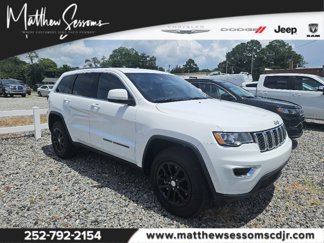 Used 2021 Jeep Grand Cherokee Laredo image 1