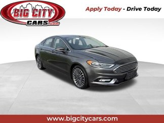 Used 2017 Ford Fusion SE image 1