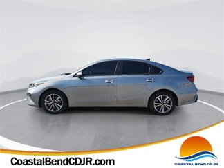 Used 2023 Kia Forte LXS image 1