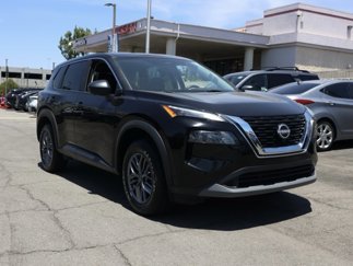 Used 2023 Nissan Rogue S image 1
