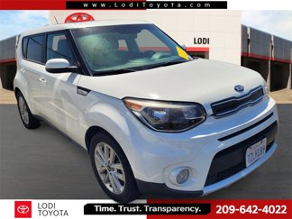 Used 2018 Kia Soul + image 1