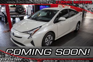 Used 2017 Toyota Prius Three image 1