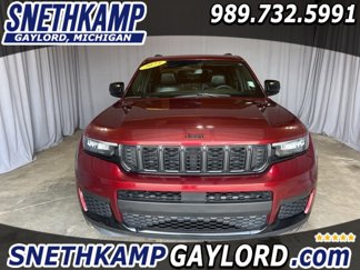 Used 2023 Jeep Grand Cherokee L Laredo image 1